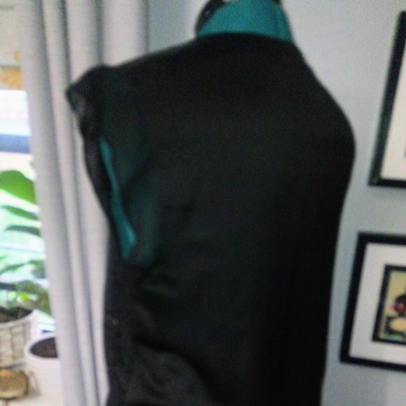 Vince Camuto Short-Sleeved Cutout Detail Blouse Sz S - Picture 9 of 15